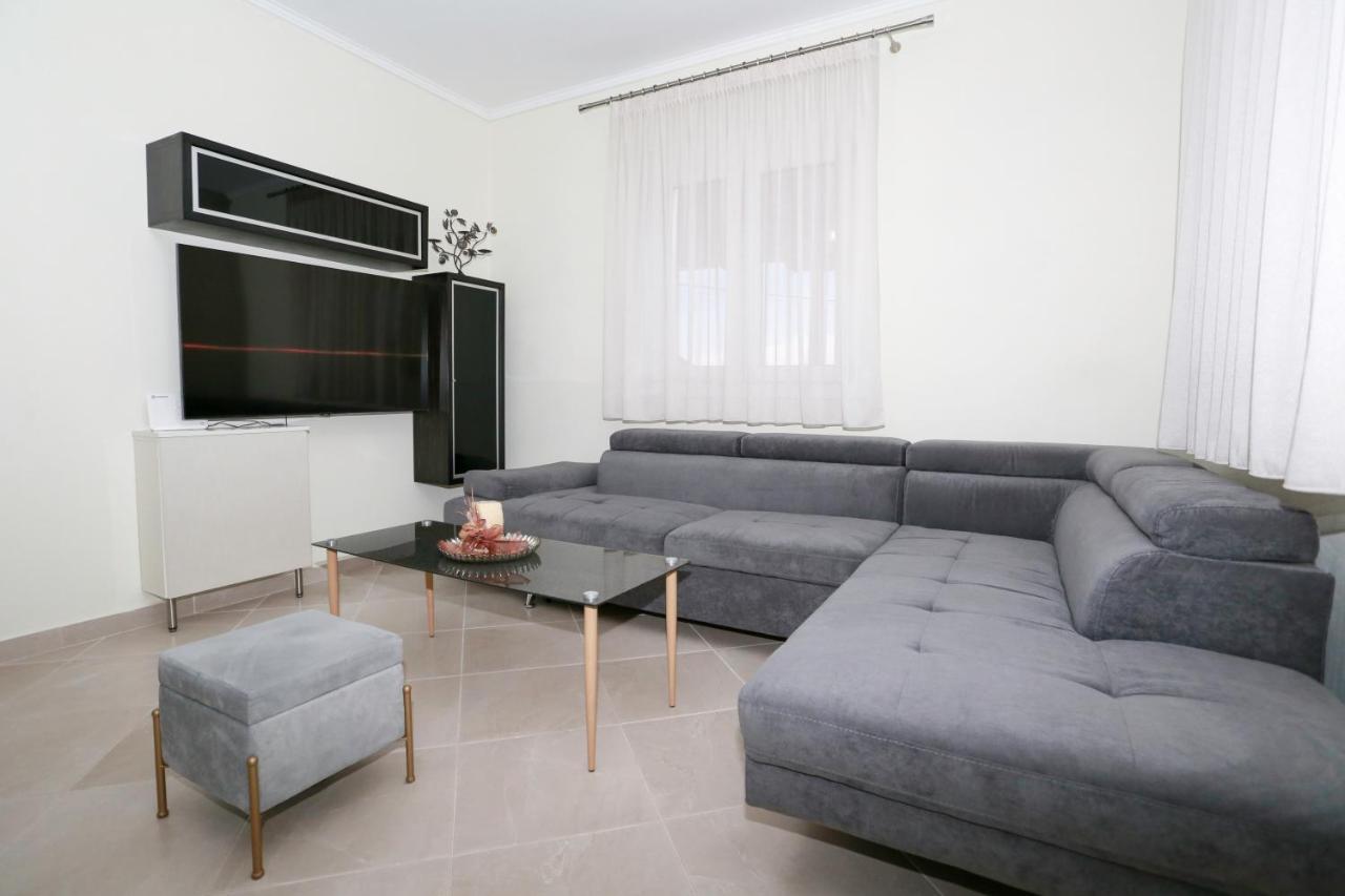 Villa Liana , Private Villa With Pool And Garden Vergia Εξωτερικό φωτογραφία